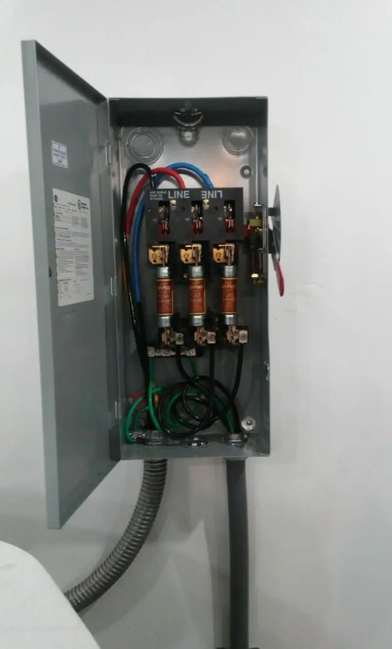 Three-phase disconnect switch installed for Electrical Wiring & Rewiring in Duryea